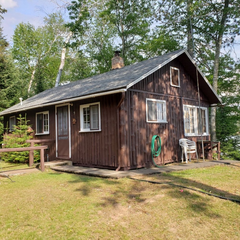 Birchwood Resort - Cabin #9